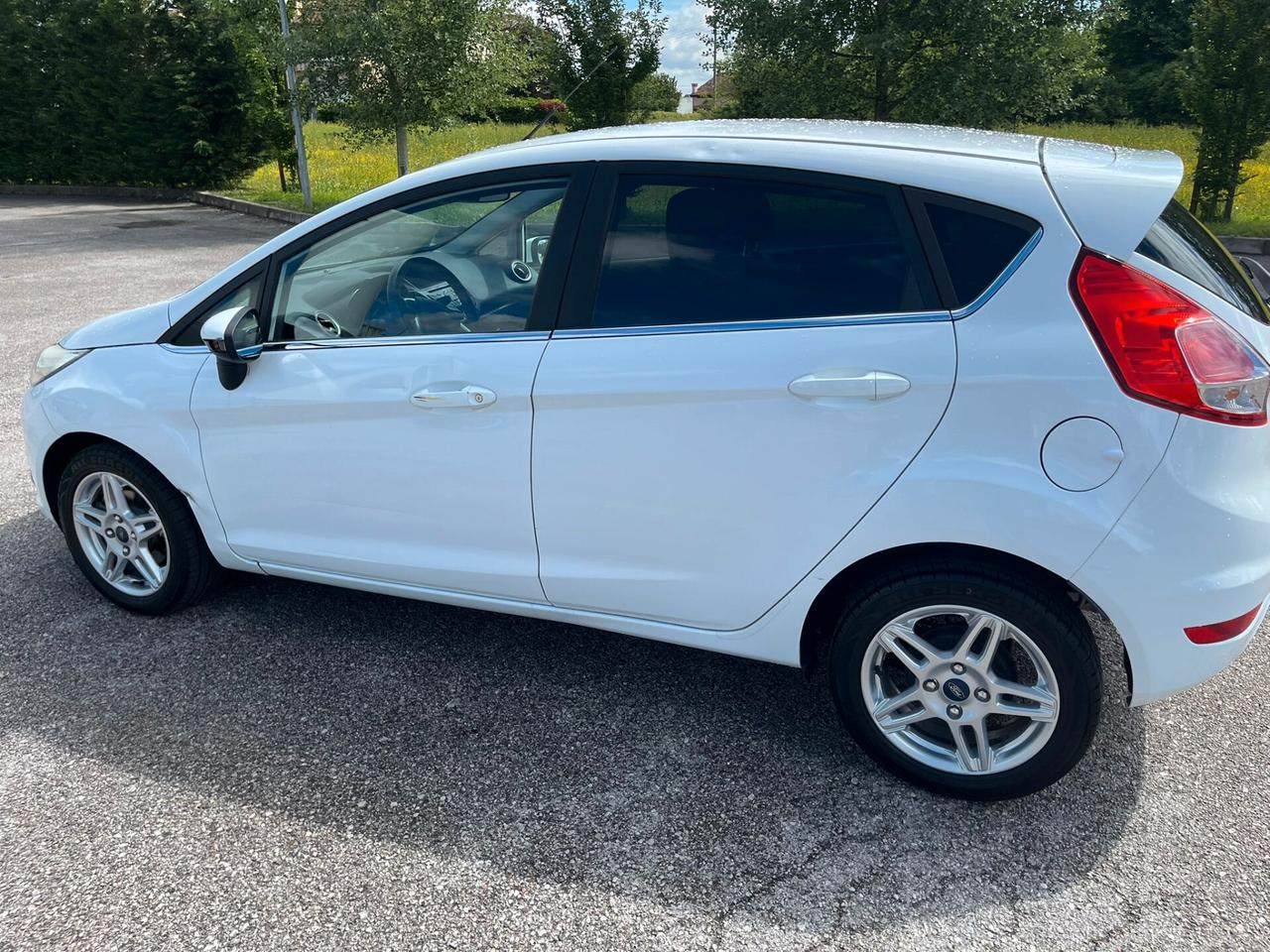 FORD FIESTA 1.4 NEOPATENTATI 2015 5PORTE