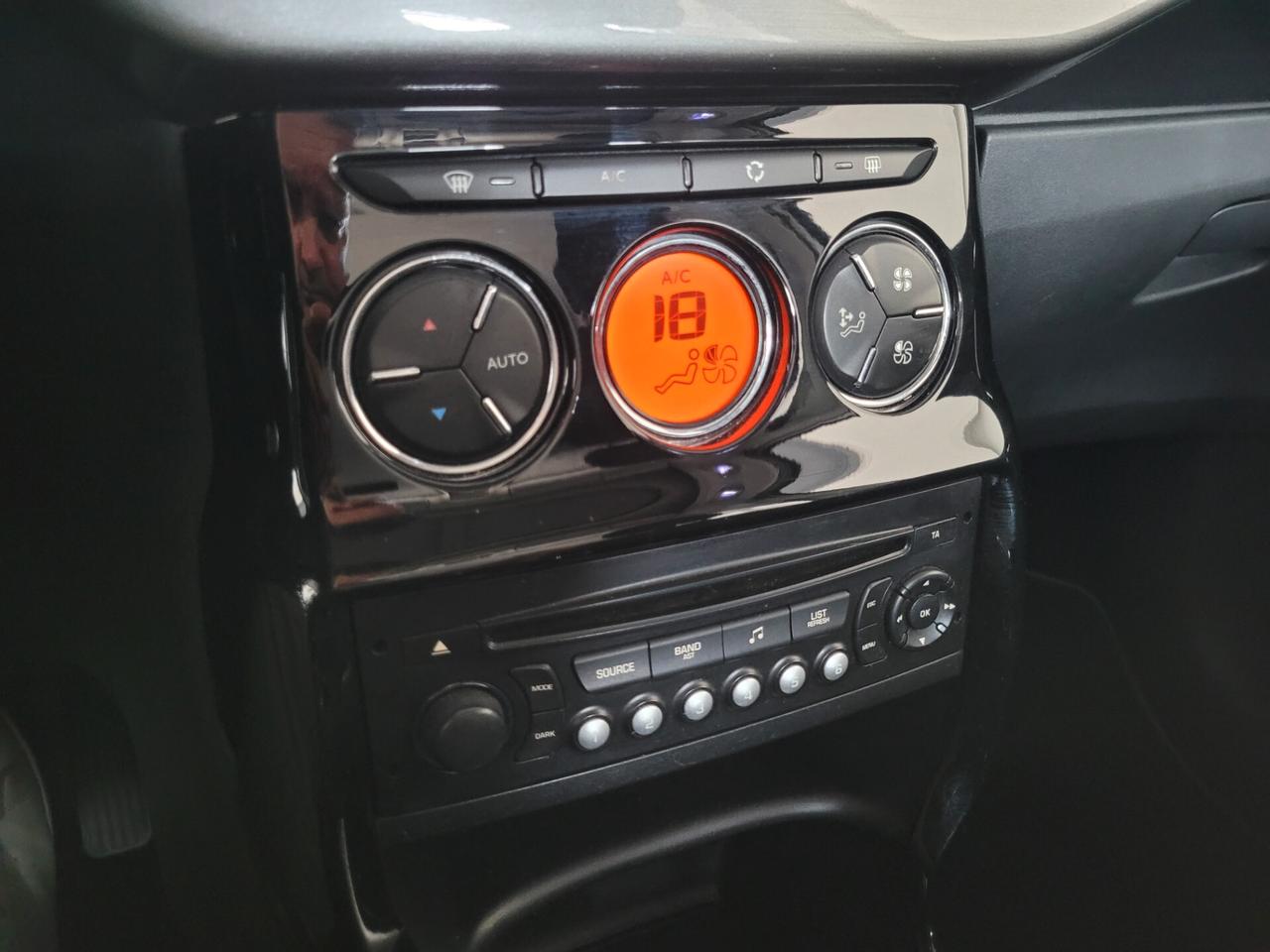 Citroen C3 1.4 hdi DIESEL TETTO PANORAMICO CRUISE CONTROL CERCHI IN LEGA 16"