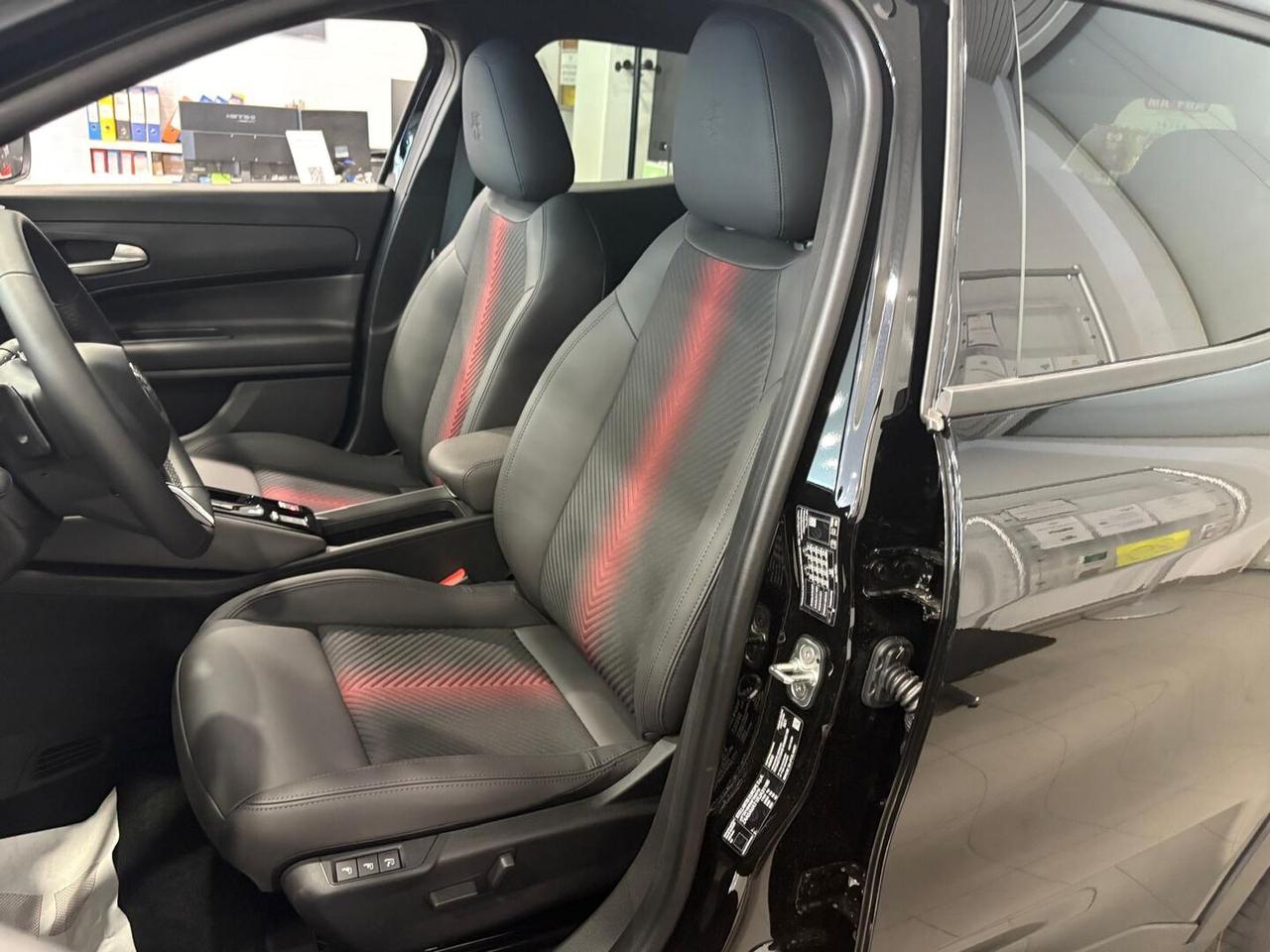 Alfa Romeo Junior 1.2 ibrida Speciale 136cv edct6