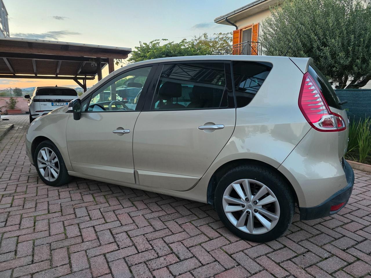 Renault Scenic Scénic X-Mod 1.5 dCi 110CV Attractive