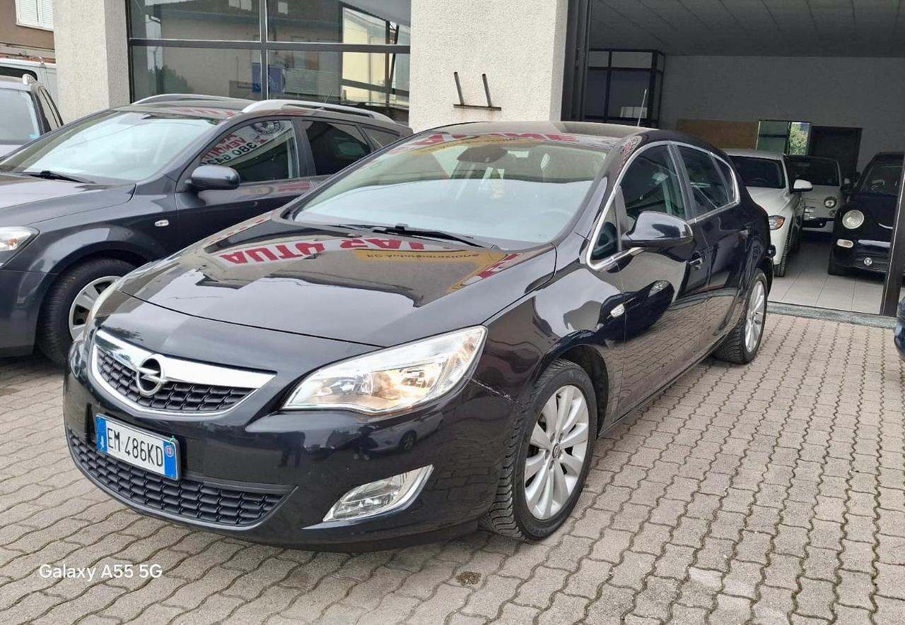 Opel Astra 1.4 Turbo 140CV 5 porte GPL Tech Cosmo