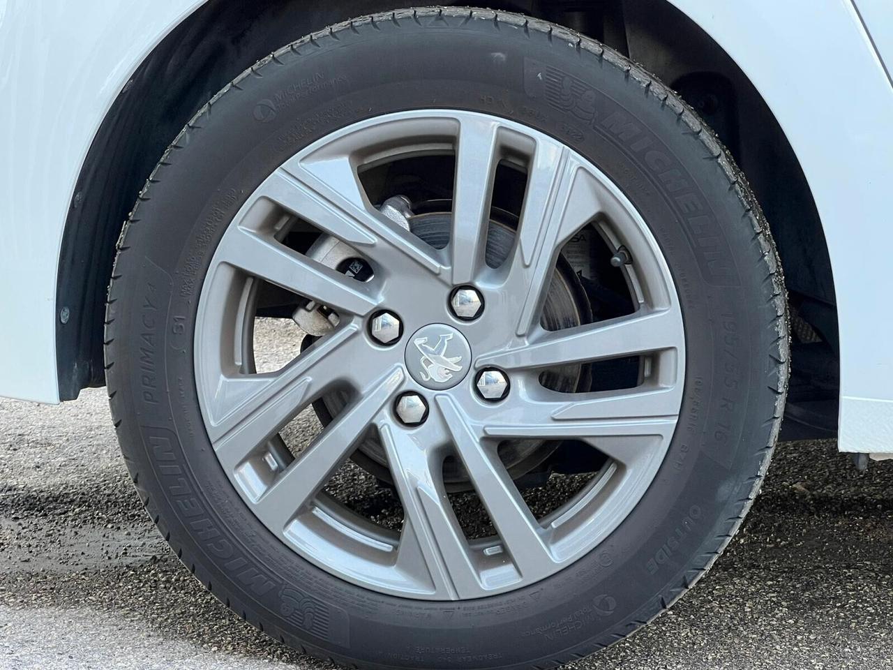 PEUGEOT 208 1.5 HDI 100CV 2022 ALLURE PACK 62000KM