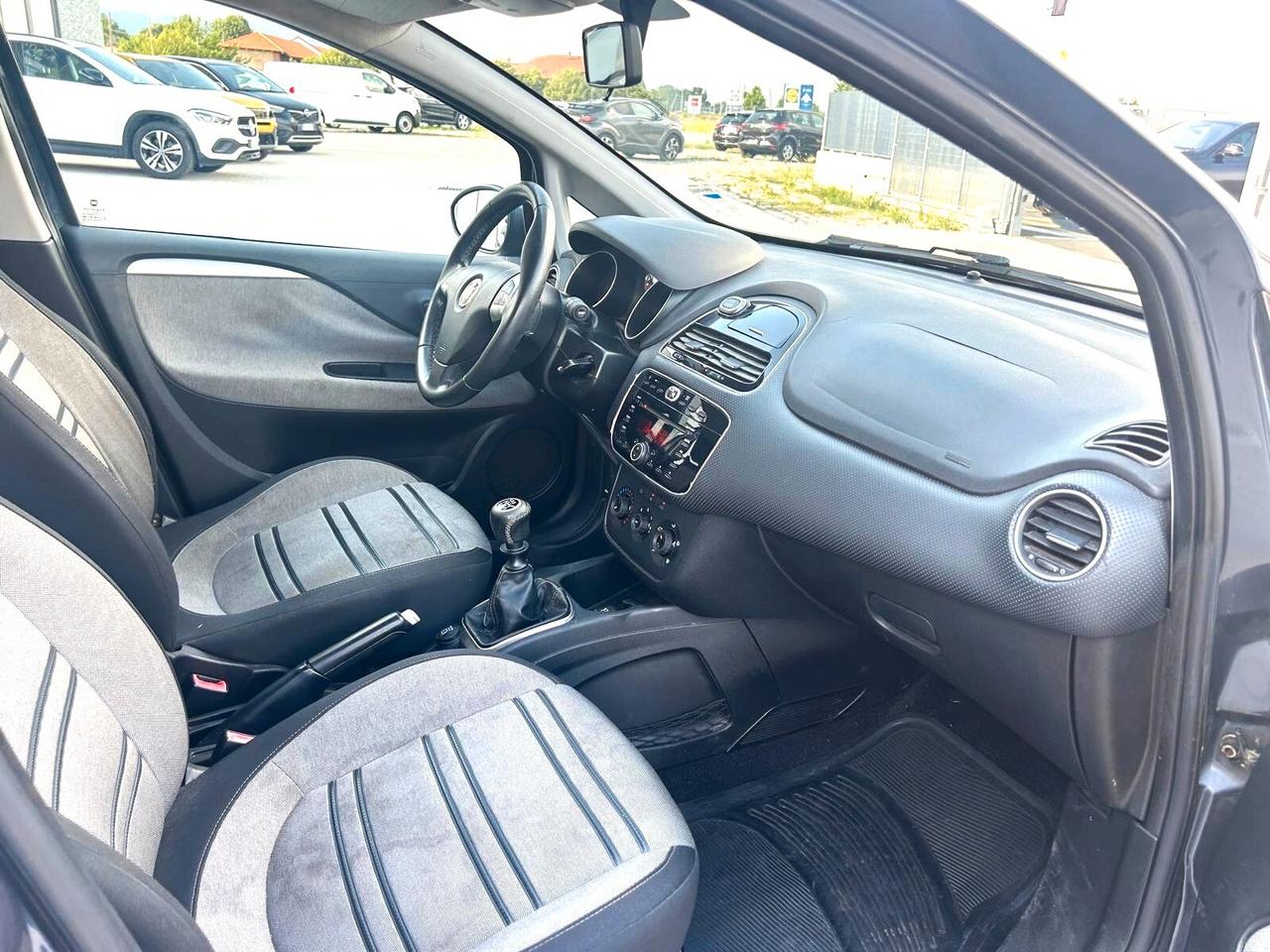 Fiat Punto Evo 1.2 5 porte Dynamic ok neopatentati