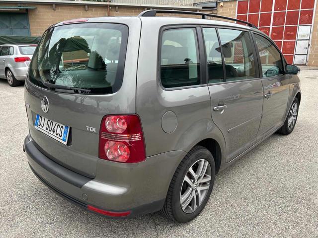 VOLKSWAGEN Touran 1.9 TDI 105CV Highline senza nessun lavoro da fare