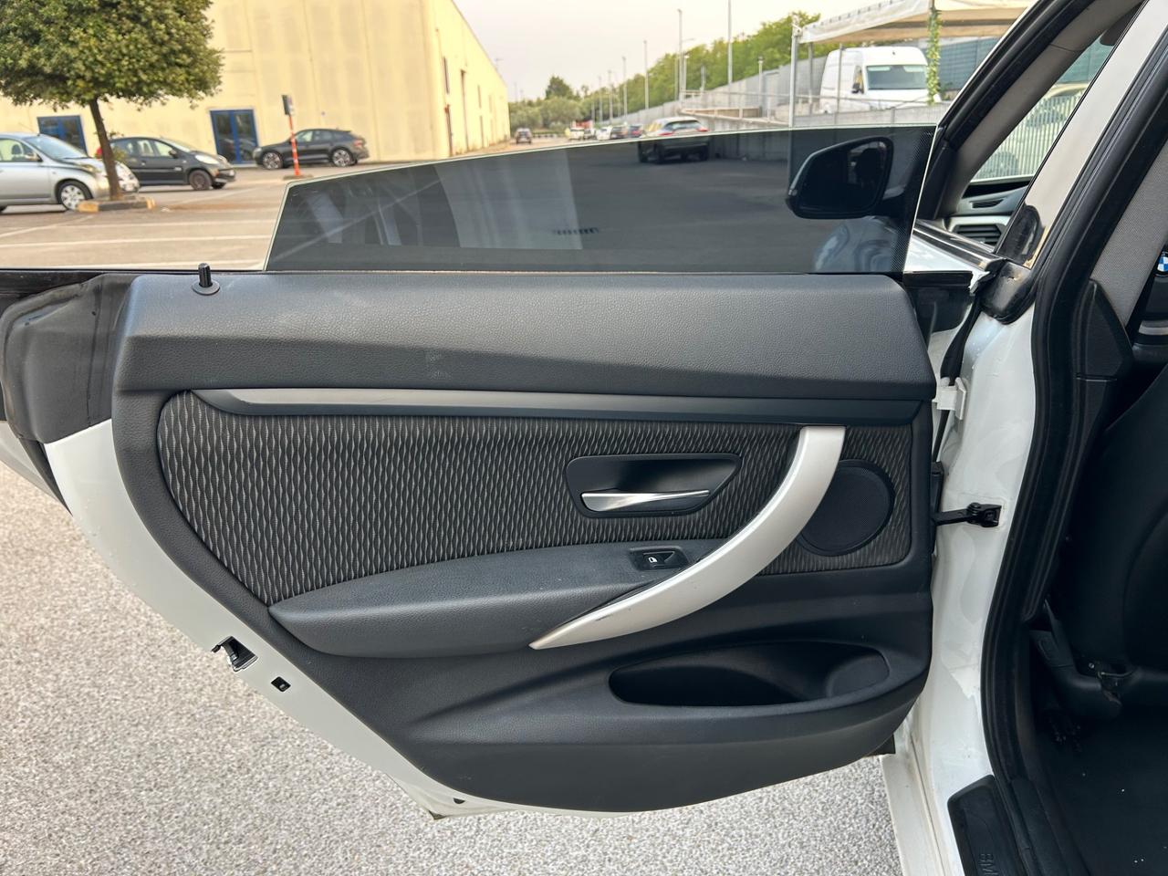 Bmw Gran Turismo GT SERIE 3 318D 2.0 143CV 2014