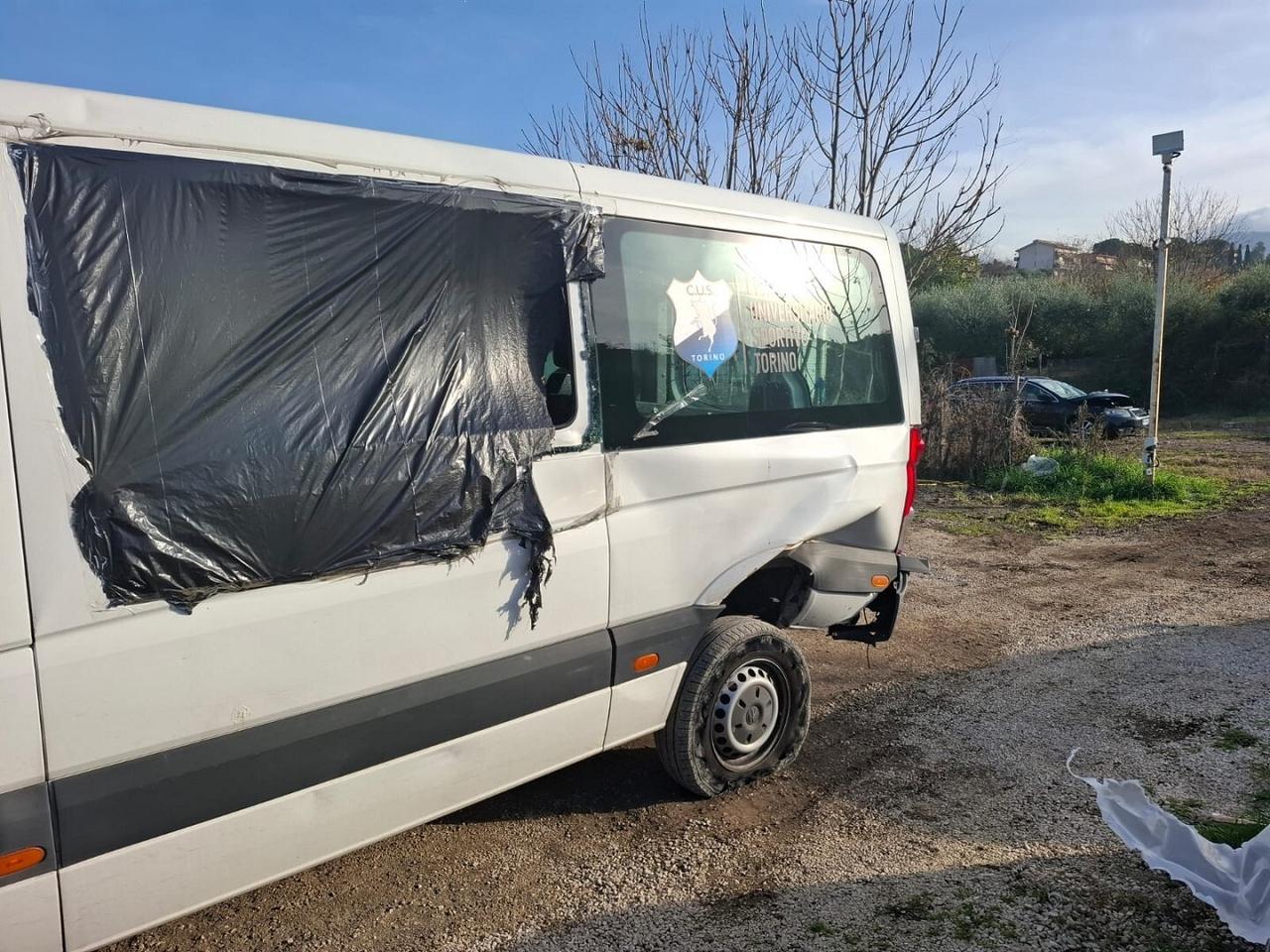 VW CRAFTER 2.0 SINISTRATO 9 POSTI MARCIANTE