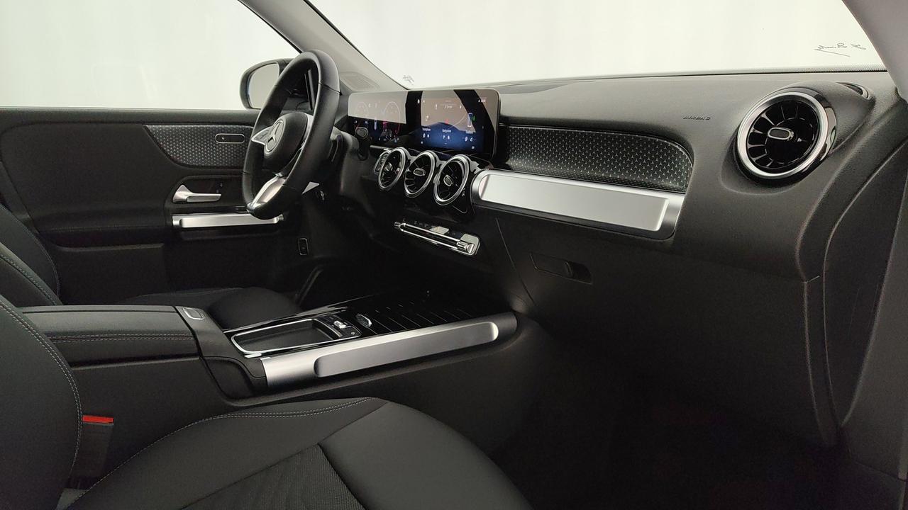 Mercedes-Benz GLB 180 d Progressive Advanced auto