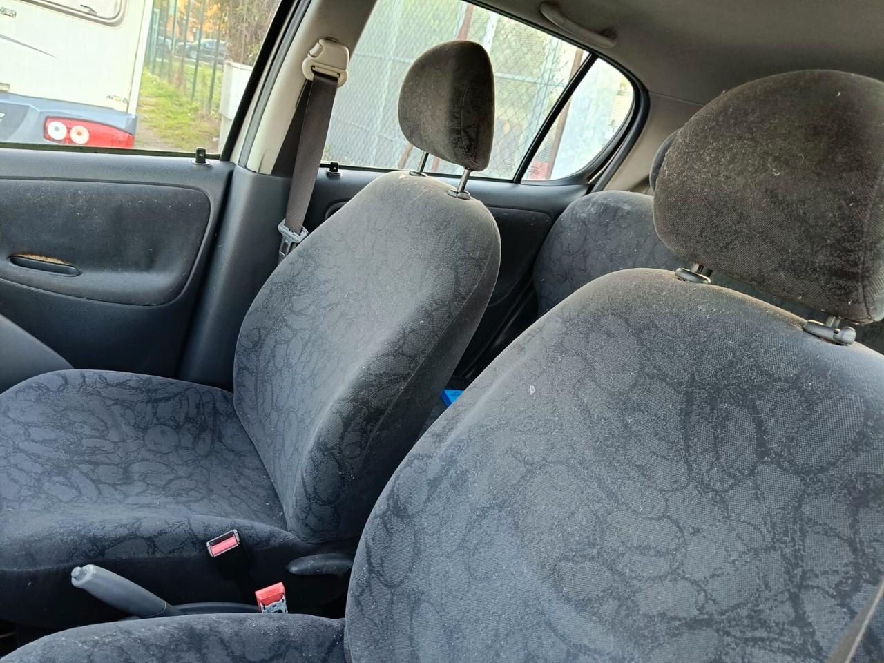 Toyota Yaris 1.0 benzina