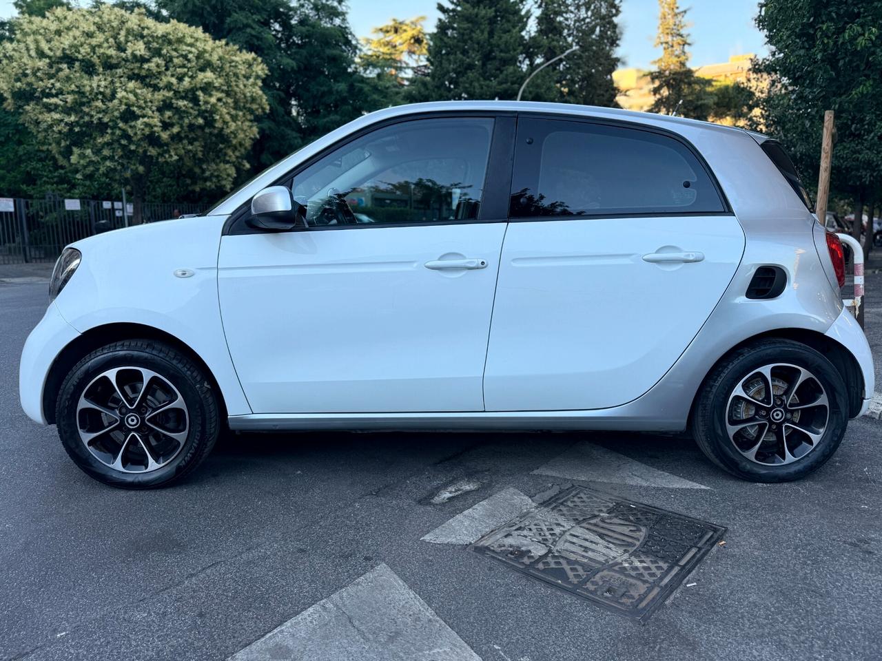 Smart ForFour 1.0 70cv Automatica NO VINCOLI