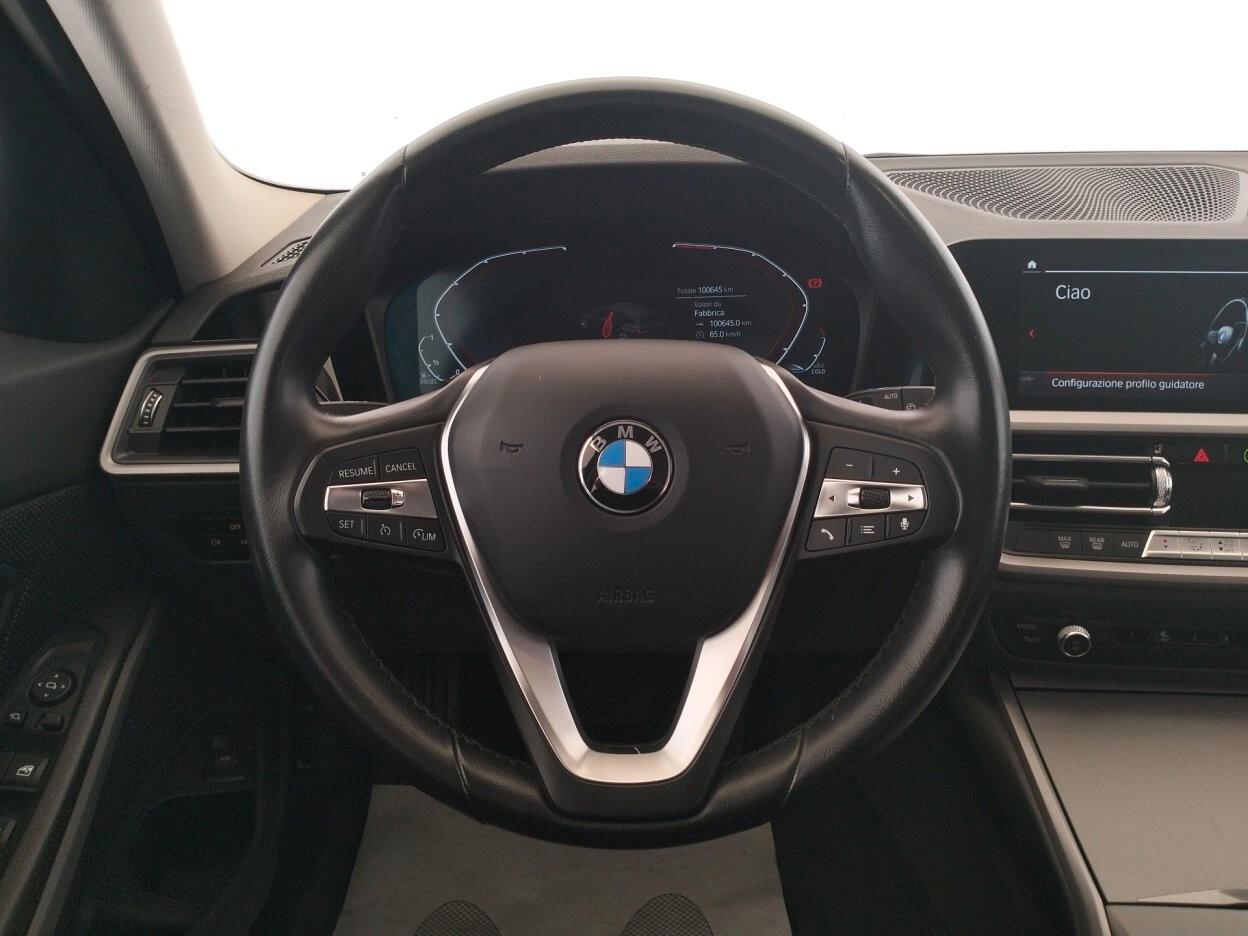 BMW 318d Touring mhev 48V Business Advantage auto - IVA ESPOSTA