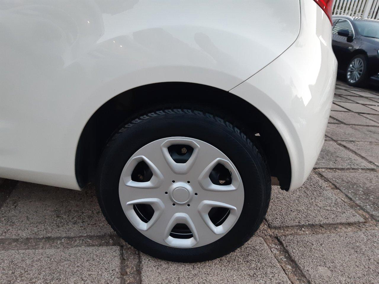 Ford Ka 1.2 + c/esp,tcs 69cv E5