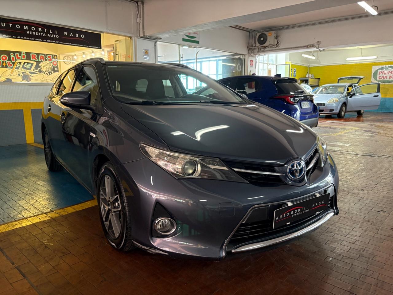 Toyota Auris Touring Sports 1.8 Hybrid Lounge