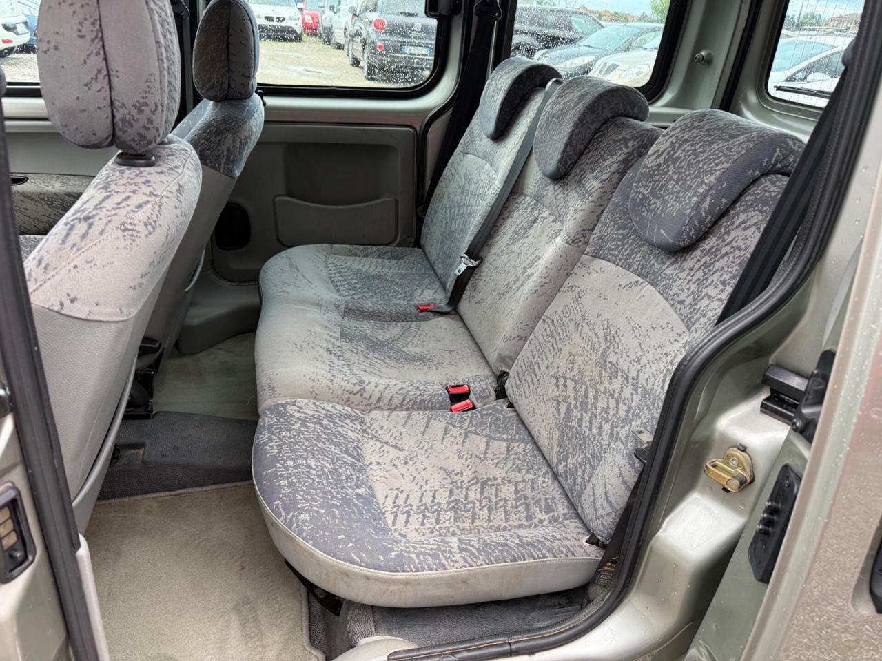 Renault Kangoo 1.9 dCi 4x4 5p. Privilège