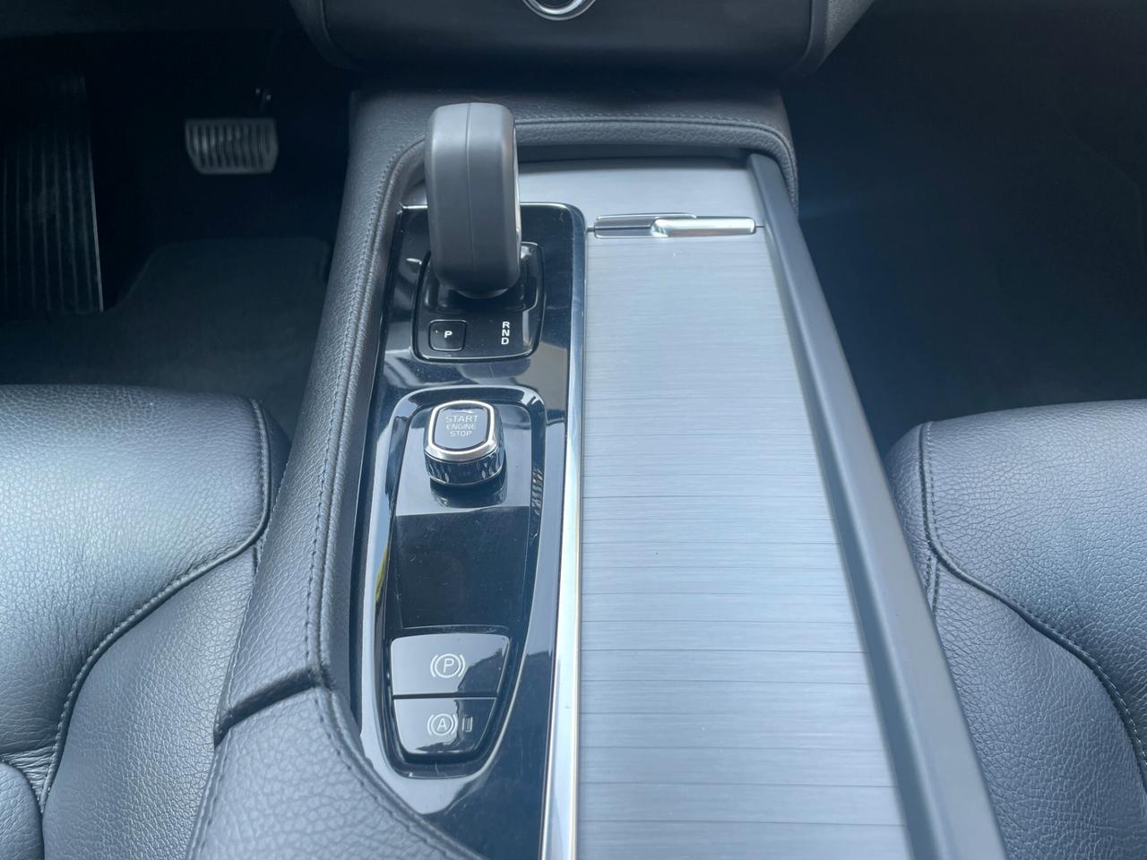 Volvo XC 90 XC90 B5 (d) AWD Geartronic Momentum Pro