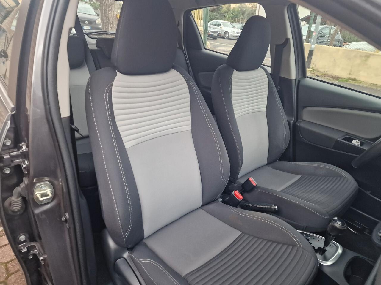 Toyota Yaris 1.5 Hybrid 5 porte Lounge