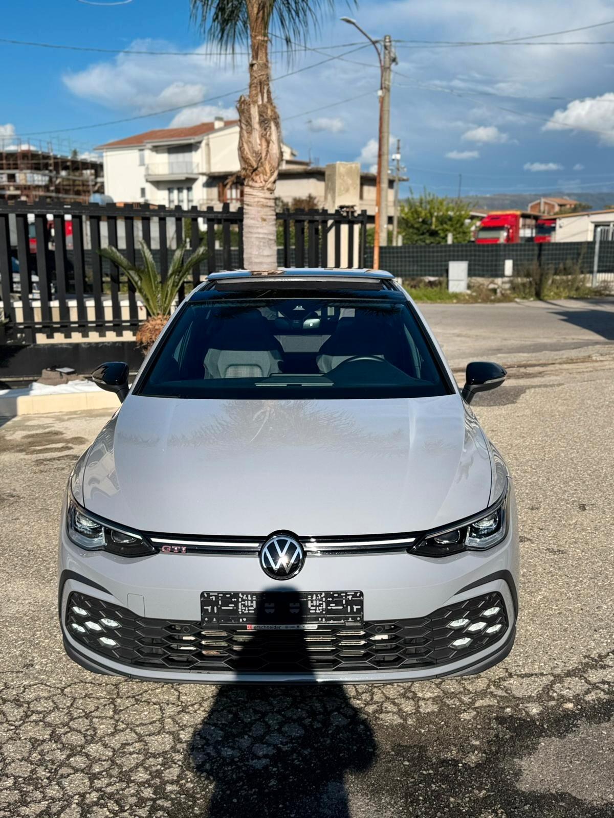 Volkswagen Golf 8 GTI 2.0 TSI DSG