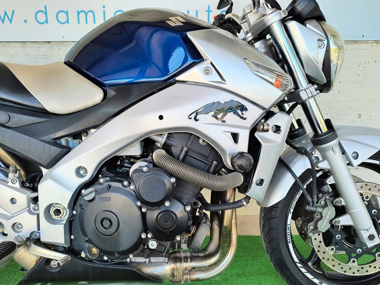 Suzuki GSR 600