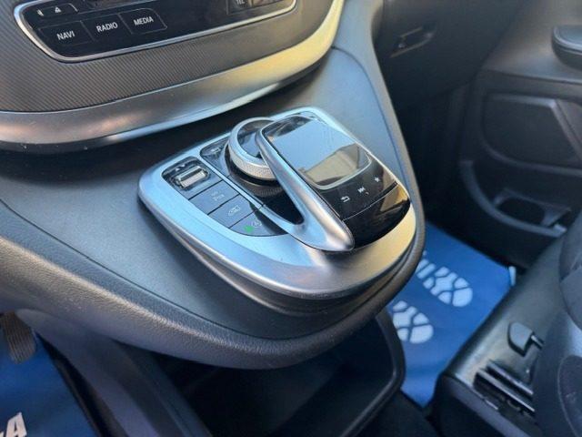 MERCEDES-BENZ V 220 d Automatic Premium Compact