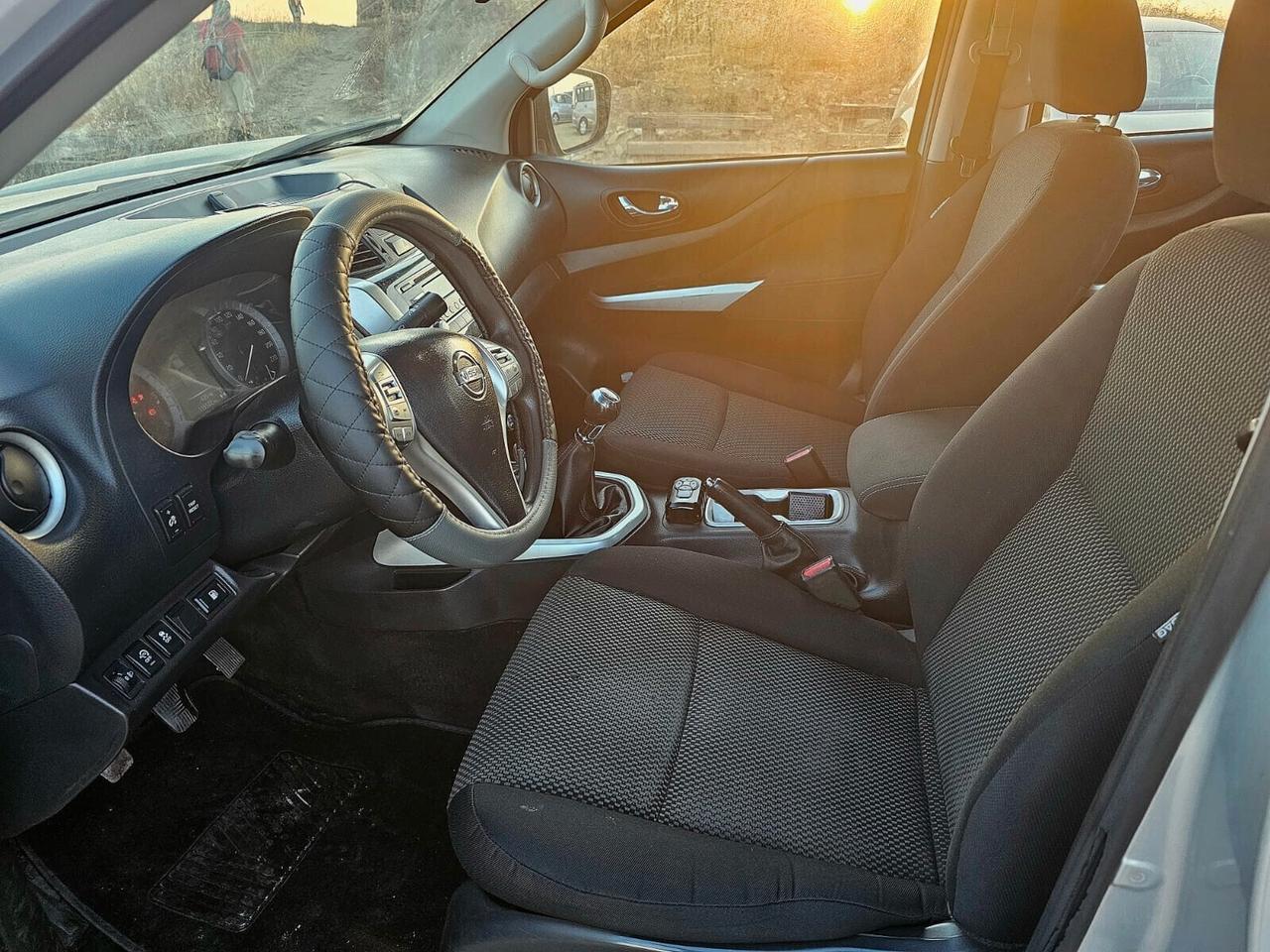 Nissan Navara 2.5 dCi 190CV 4 porte Double Cab Sport