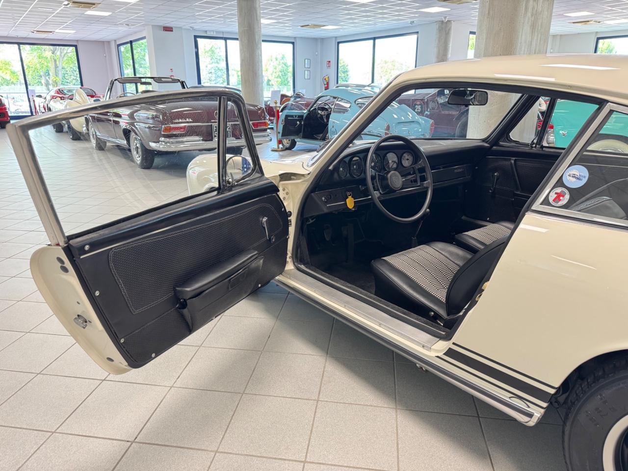 Porsche 911 2.0S SWB Coupe