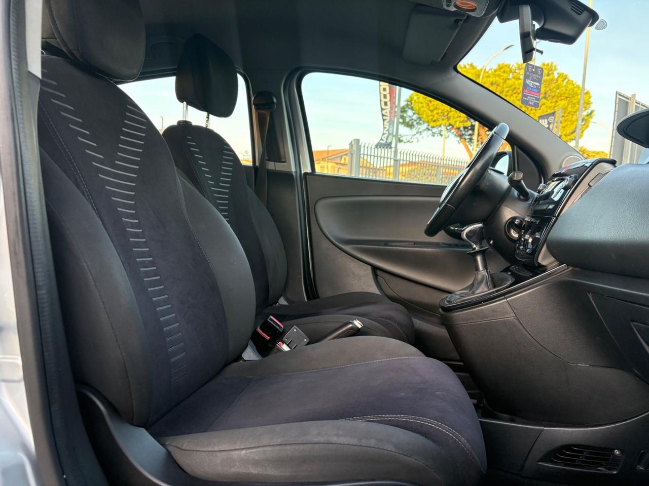 Lancia Ypsilon 1.2 69 S&S Platinum GPL