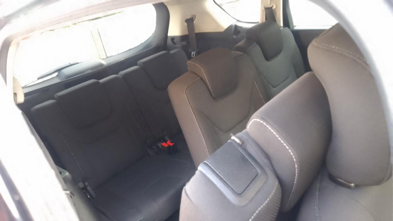 Ford S-Max 2.0 TDCi 180CV 7 POSTI Powershift Titanium