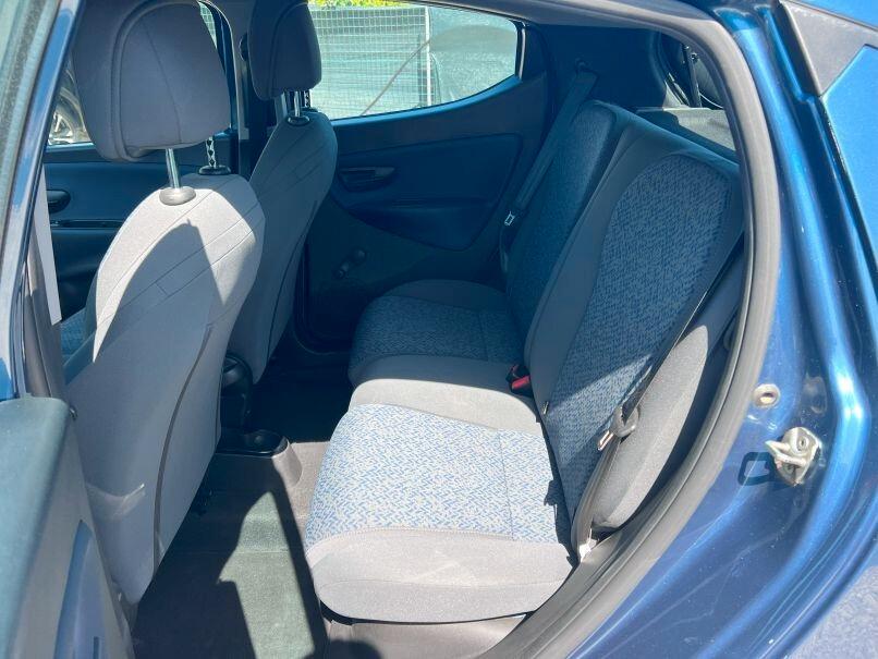 Lancia Ypsilon 1.0 FireFly 5 porte S&S Hybrid Gold