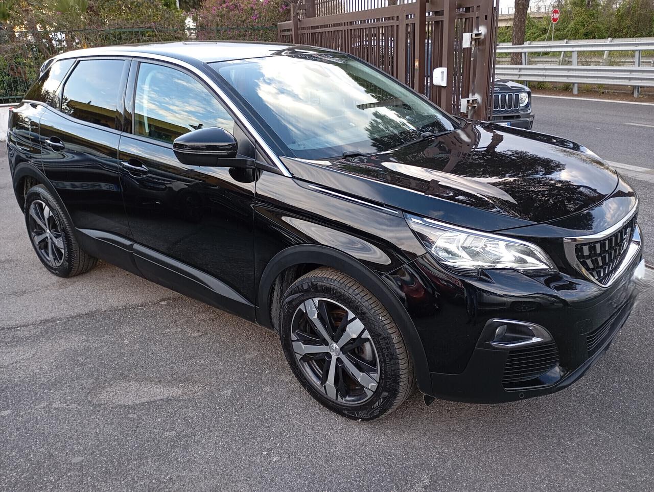 Peugeot 3008 1.5 BlueHDi 130CV Business