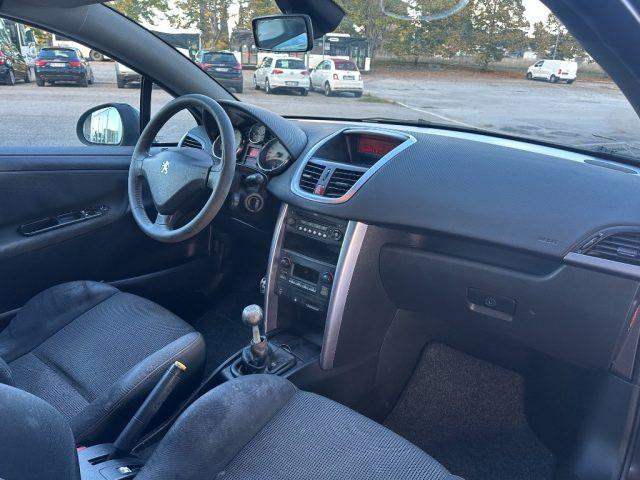 PEUGEOT 207 1.6 HDi 110CV CC Féline