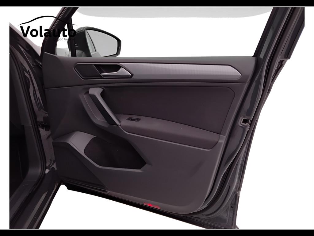 VOLKSWAGEN Tiguan II 2021 - Tiguan 1.5 tsi Life 150cv dsg