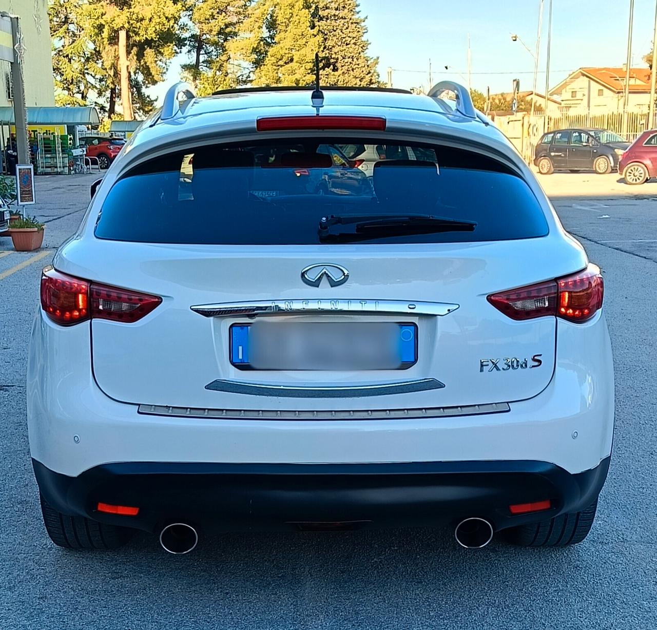 Infiniti FX FX30d S Premium