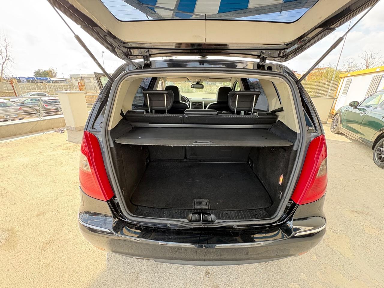 Mercedes-benz A 160 CDI BlueEFFICIENCY Elegance