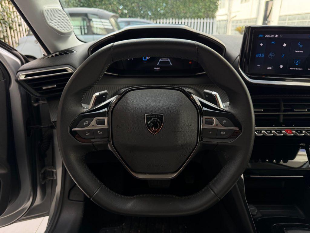 Peugeot 208 Hybrid 110 e-DCS6 Allure da €199,00 mensili