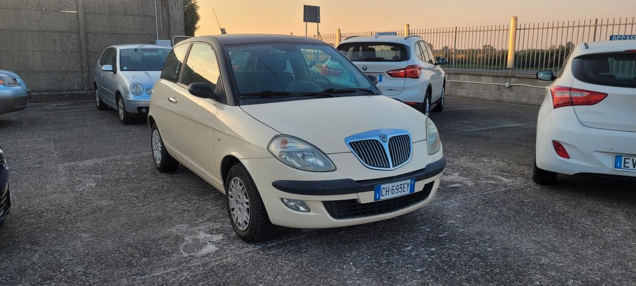 Lancia Ypsilon unico proprietario 1.2 16V Argento