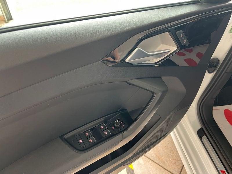 Audi A1 Sportback 30 TFSI S line edition