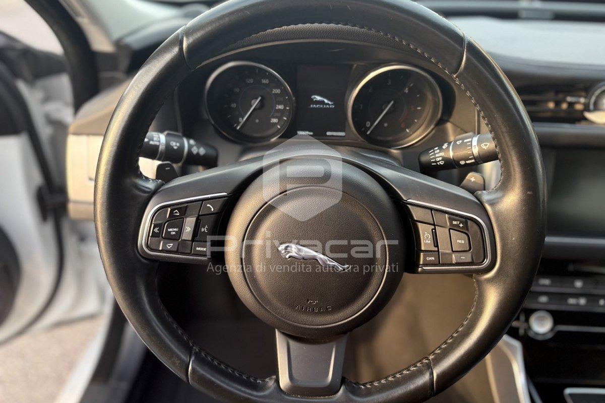 JAGUAR XF 3.0 D V6 300 CV aut. Prestige