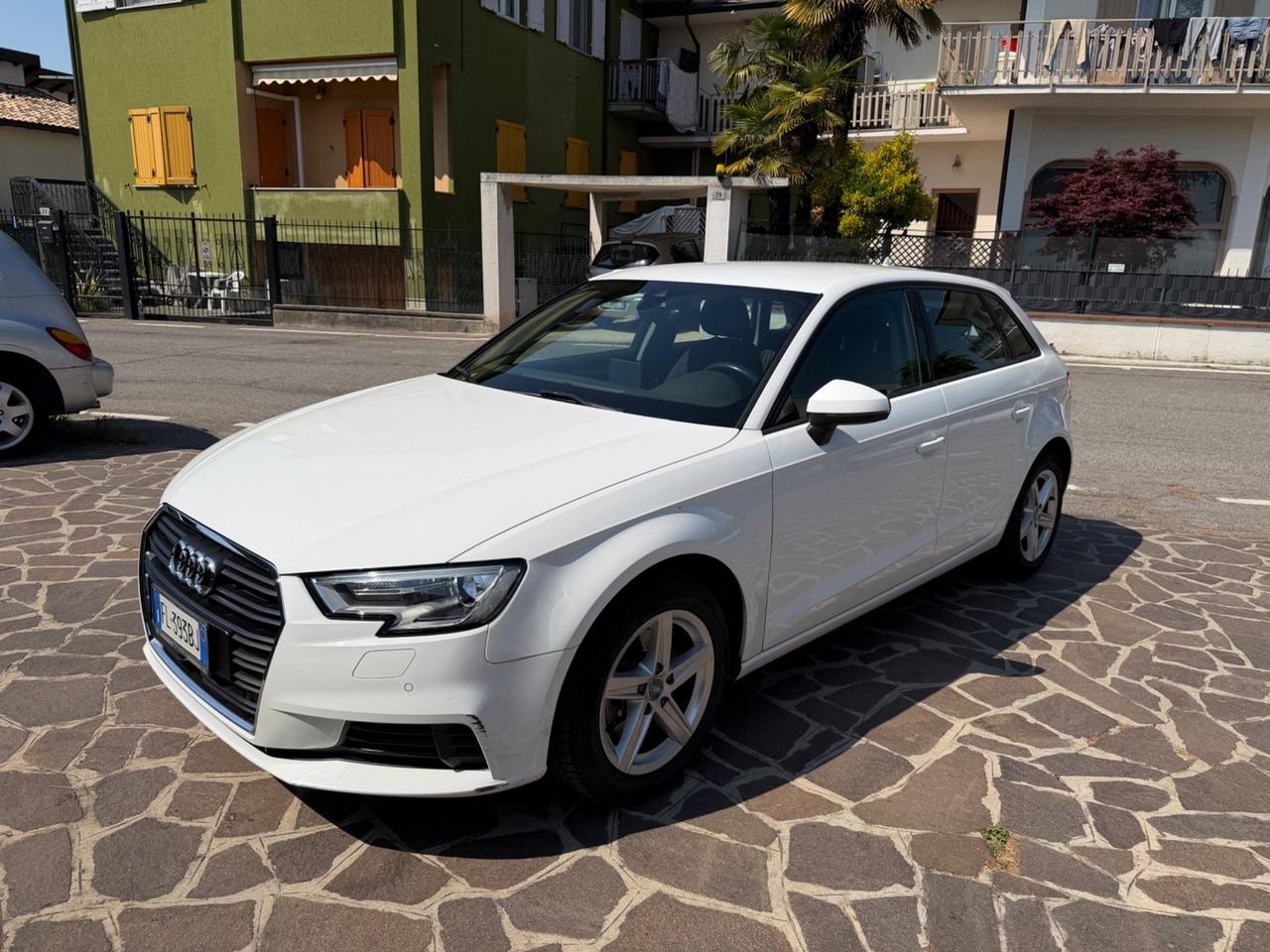 Audi A3 SPB 1.6 TDI S tronic Business