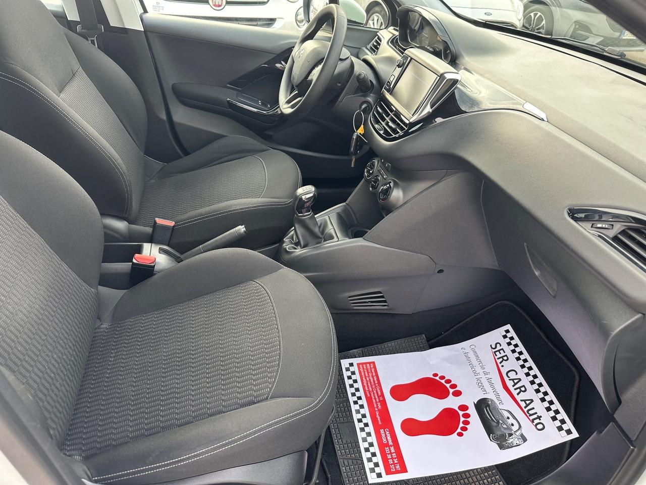 Peugeot 208 2017 1.2 benzina 82 CV Active PARI AL NUOVO