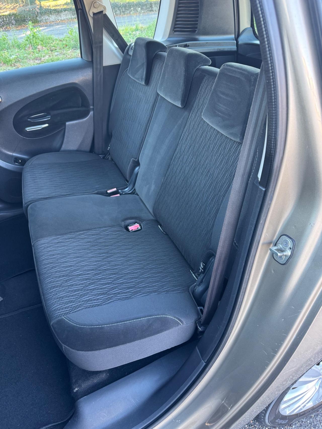 Citroen C3 Picasso tagliandata anche per neopatentati