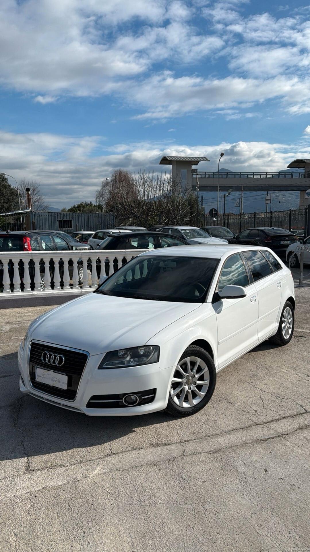 Audi A3 SPB 1.6 TDI 105 CV CR Ambiente