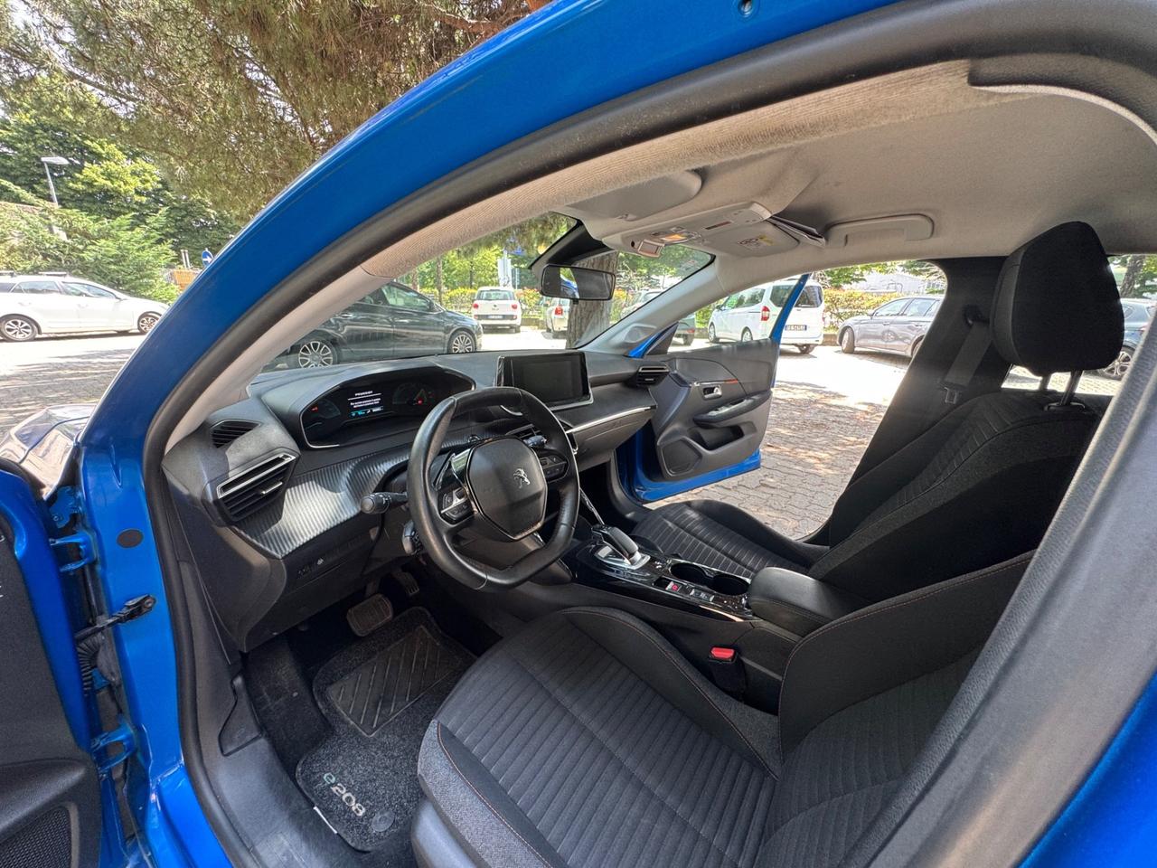 Peugeot 208 motore elettrico 136 CV 5 porte Active Pack