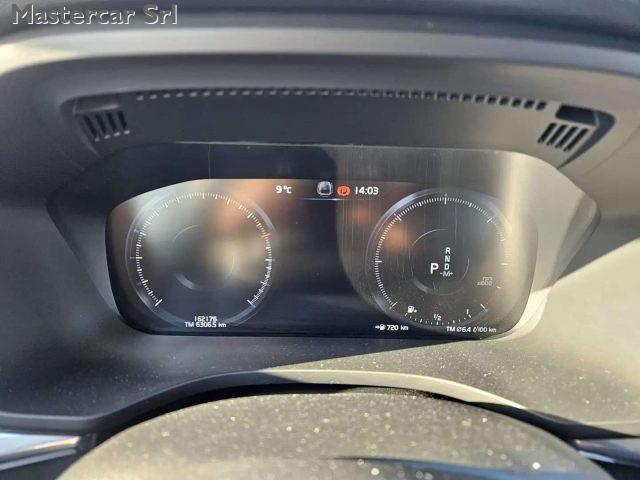 VOLVO XC60 XC60 2.0 b4 Business awd auto - targa GF338CG