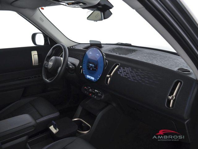 MINI Countryman Cooper 2.0 D 48V Favoured auto