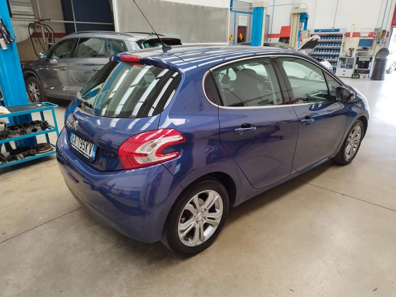 Peugeot 208 1.4 VTi 95 CV 5p. GPL Allure
