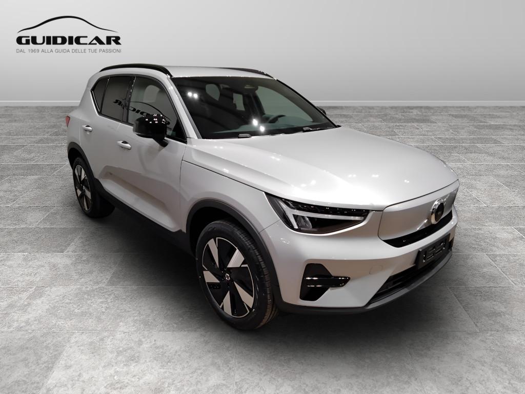 VOLVO XC40 Core Single Motor