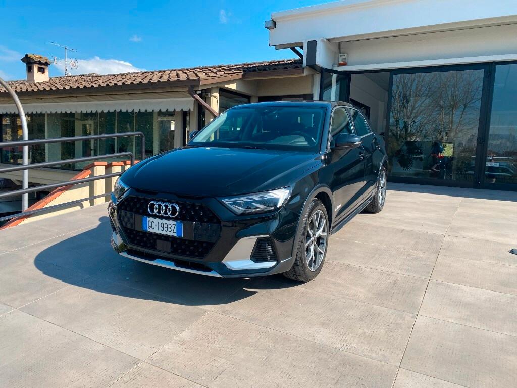 AUDI A1 2ª serie A1 citycarver 25 TFSI Admired