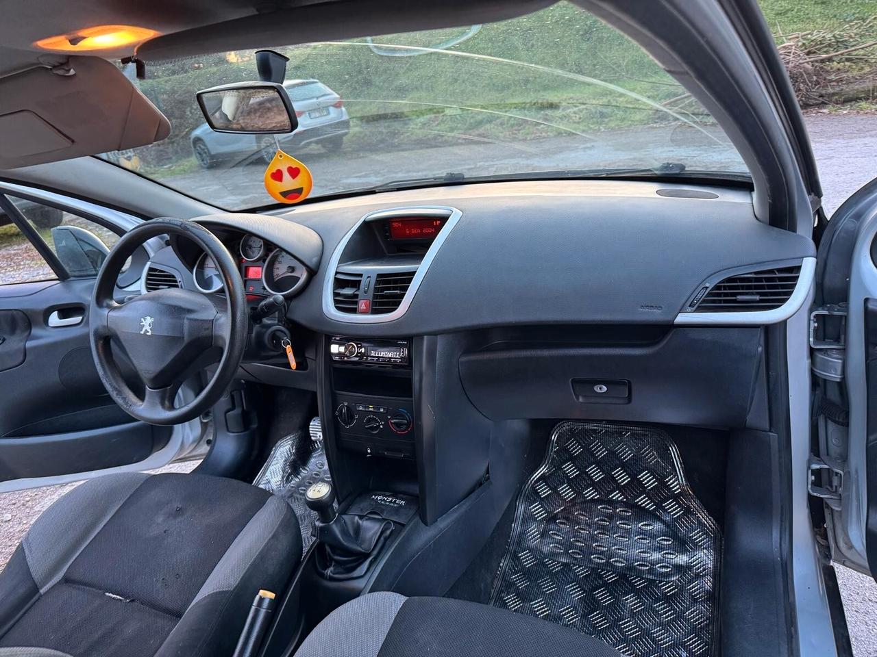 Peugeot 207 1.4 HDi 70CV 3p. ONE Line