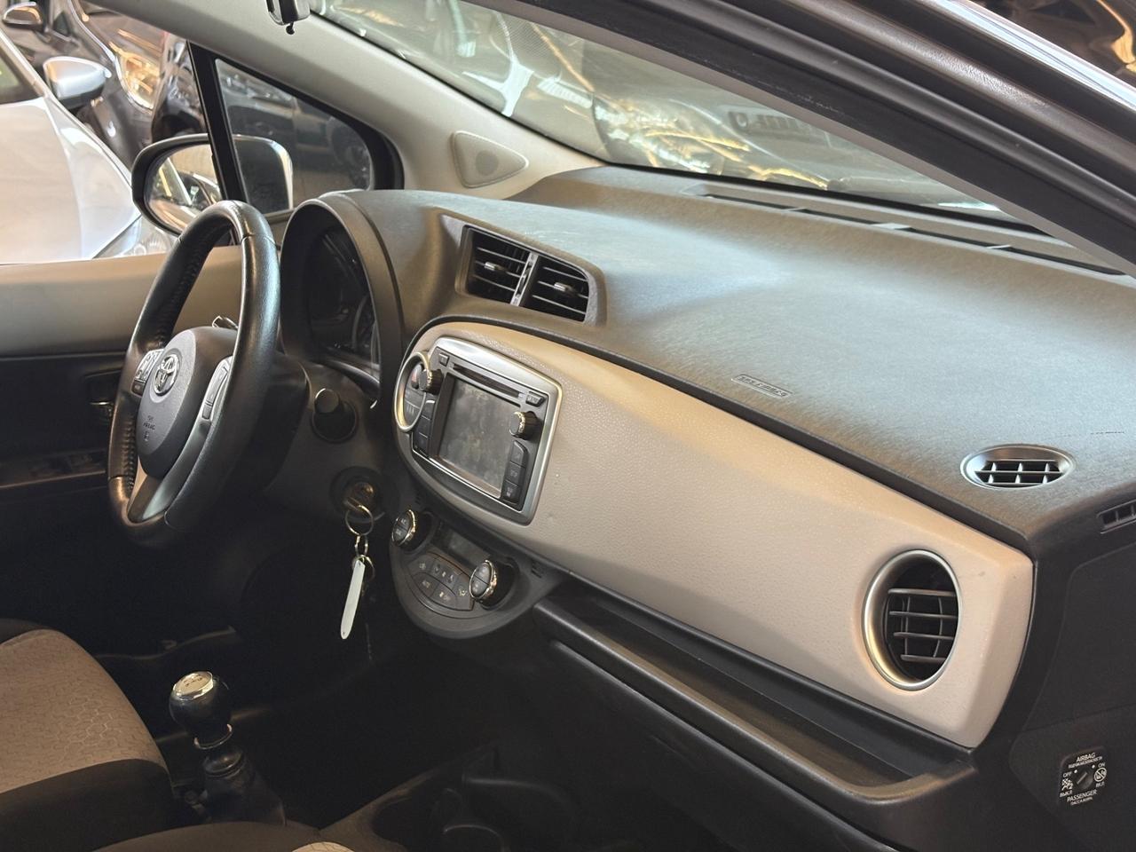 Toyota Yaris 1.3 5 porte Lounge