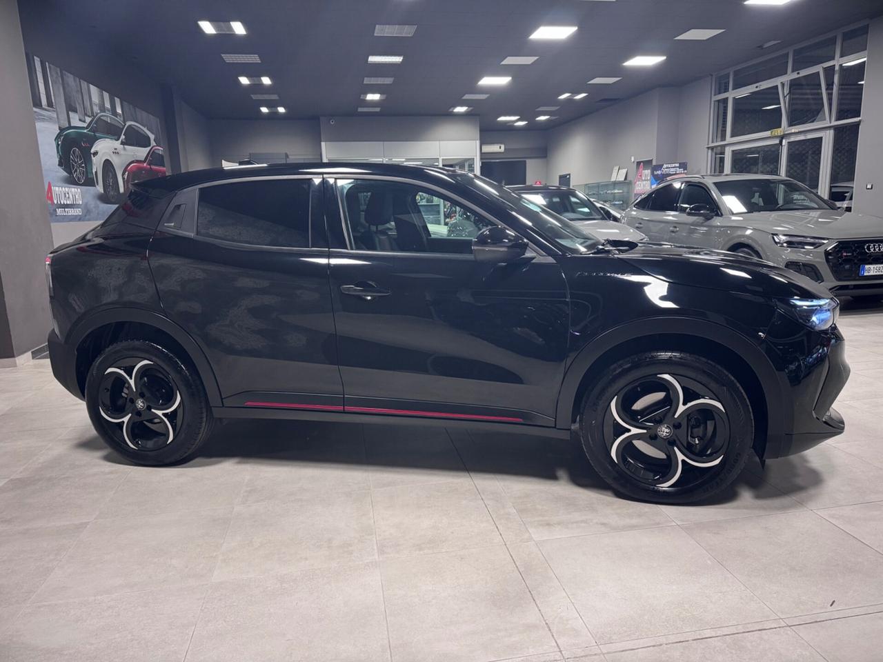 ALFA ROMEO JUNIOR HYBRID DCT SPECIALE