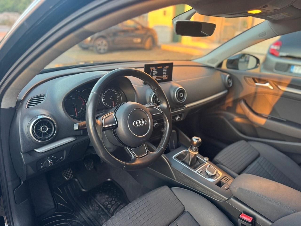 Audi A3 SPB 1.6 TDI 110 cv, S LINE, FULL